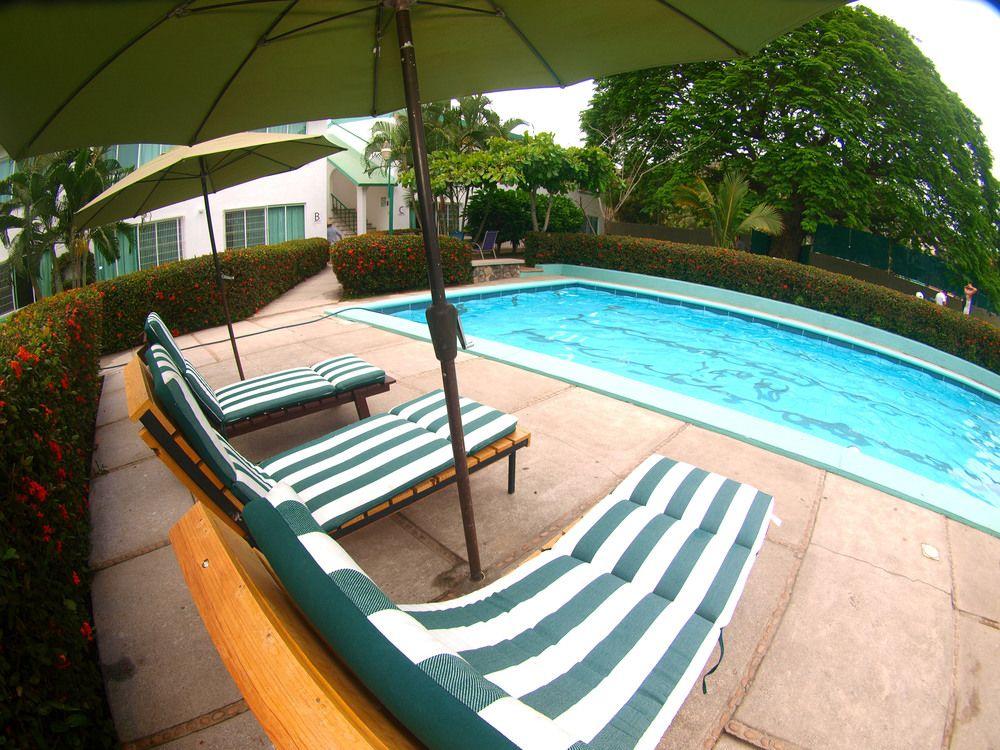 Hotel Parotas Manzanillo Exterior photo