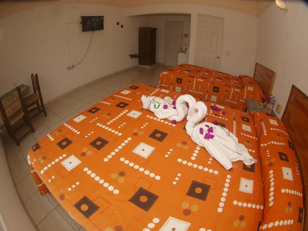 Hotel Parotas Manzanillo Exterior photo