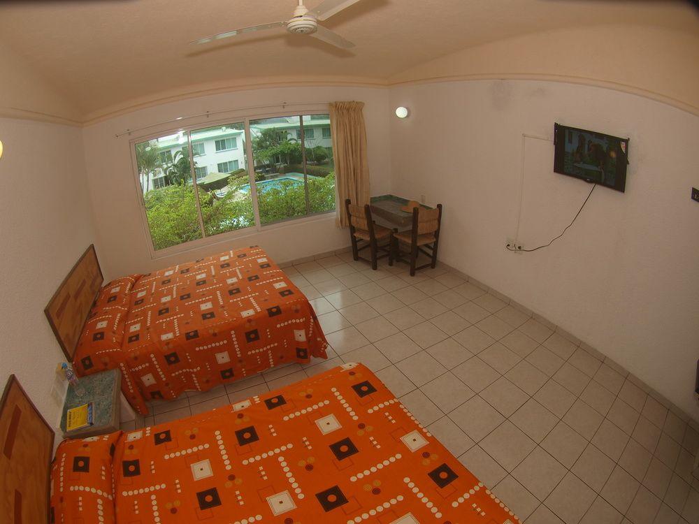 Hotel Parotas Manzanillo Exterior photo
