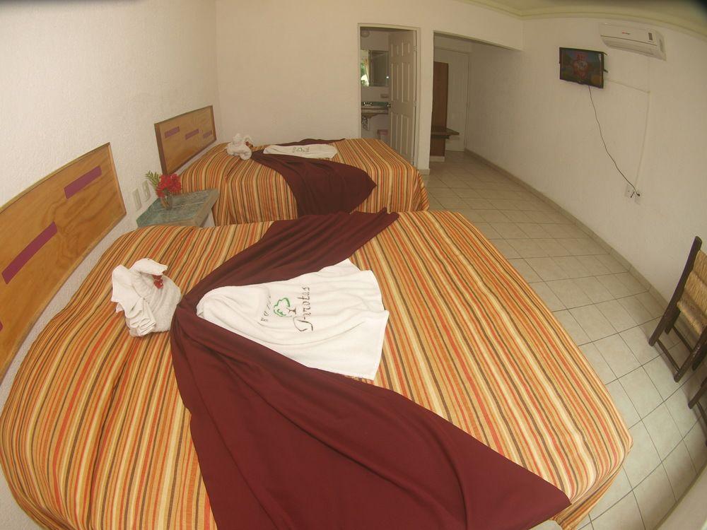 Hotel Parotas Manzanillo Exterior photo