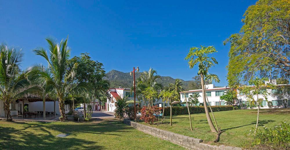 Hotel Parotas Manzanillo Exterior photo
