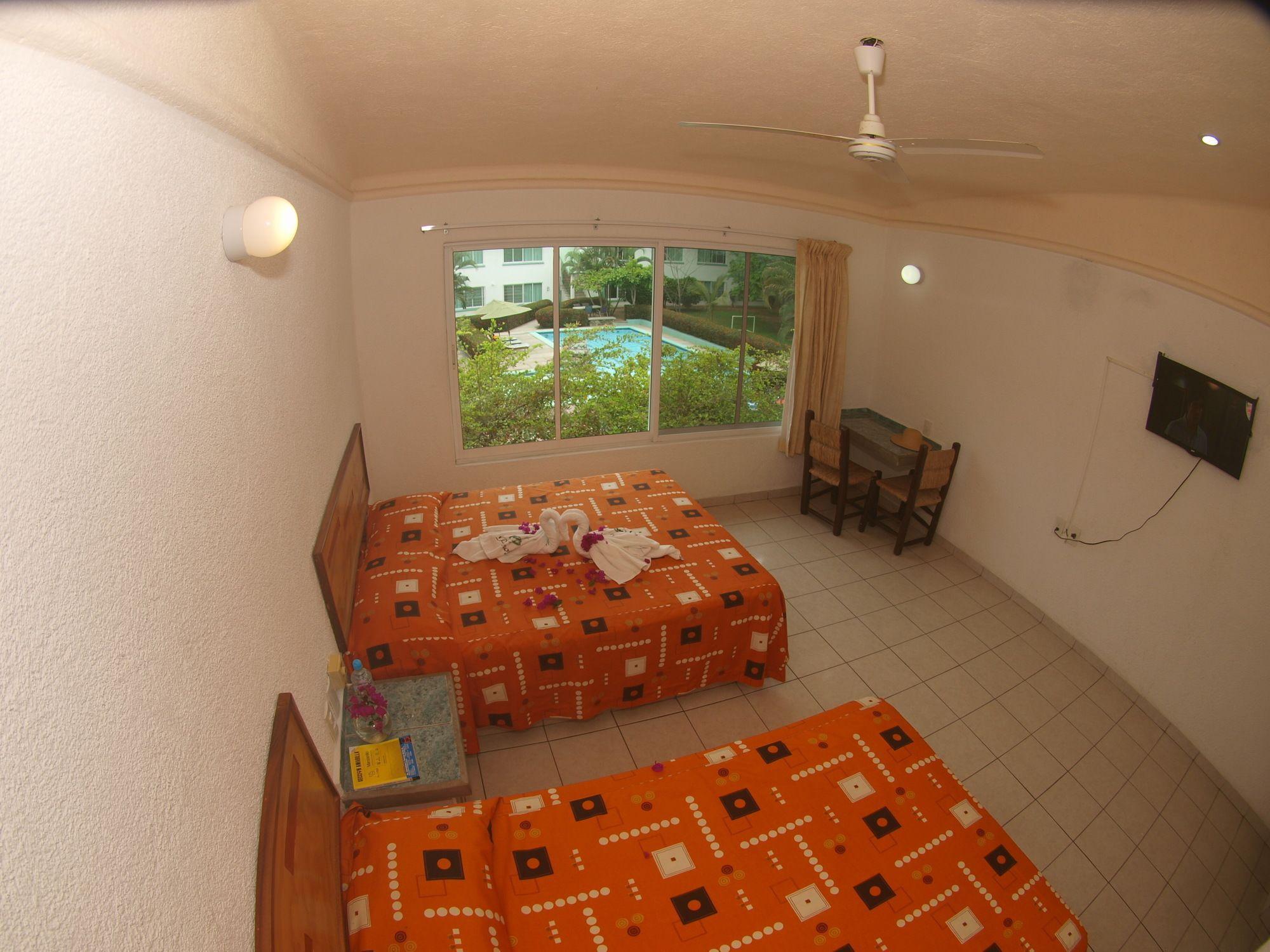 Hotel Parotas Manzanillo Exterior photo