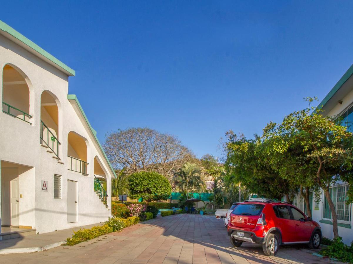 Hotel Parotas Manzanillo Exterior photo