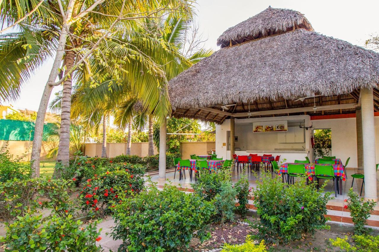 Hotel Parotas Manzanillo Exterior photo